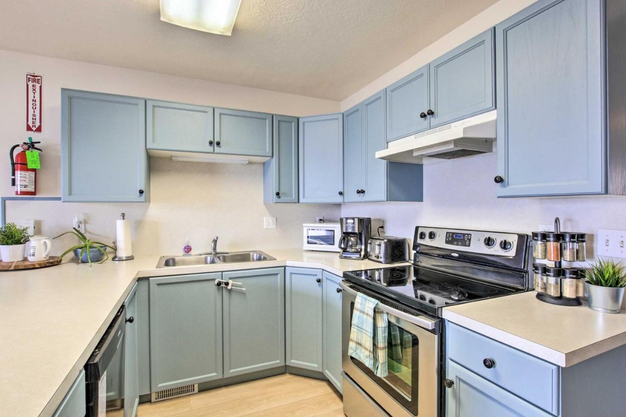 Spacious Garden City Townhome With Lake Views! Εξωτερικό φωτογραφία