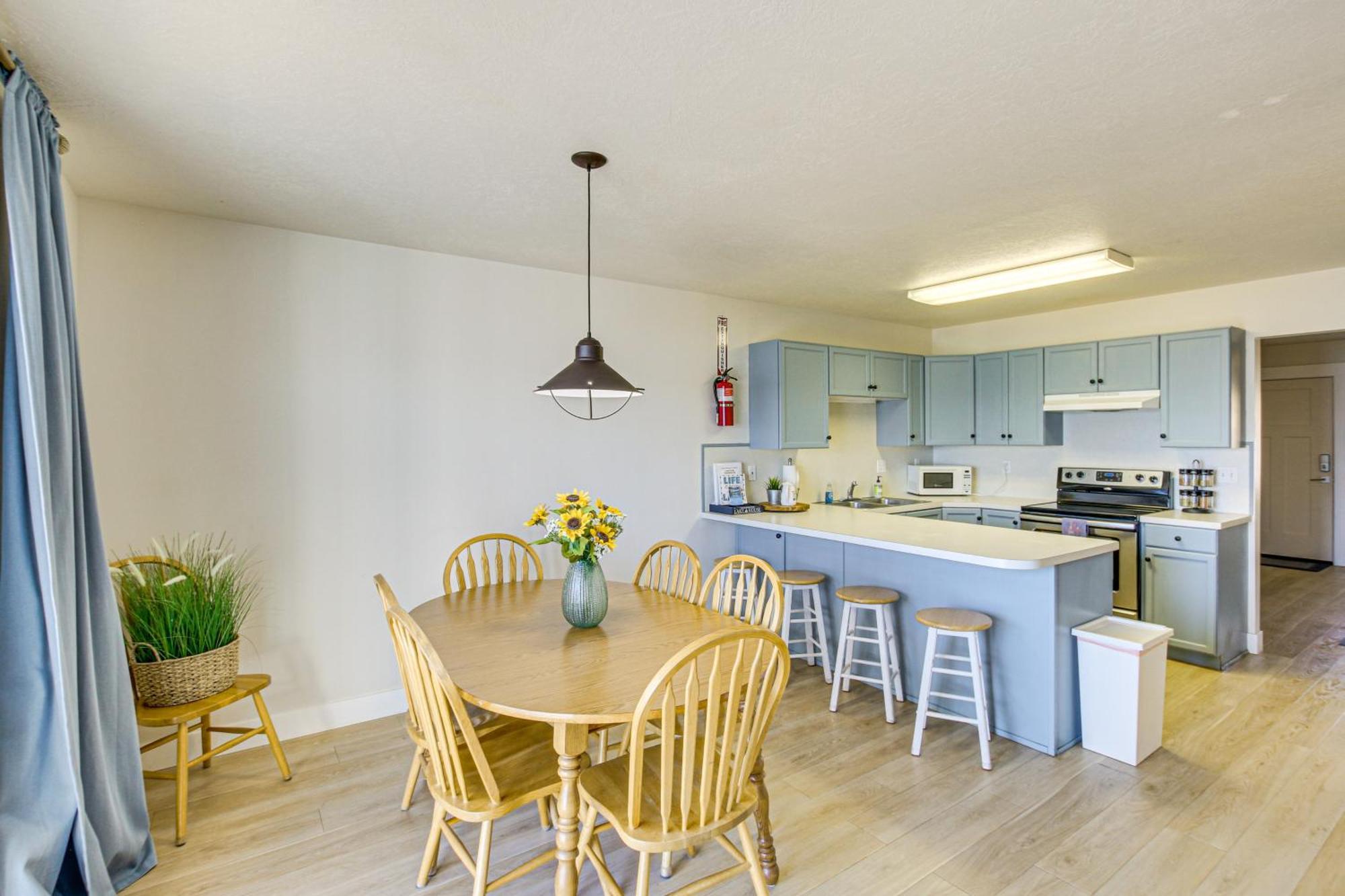 Spacious Garden City Townhome With Lake Views! Εξωτερικό φωτογραφία